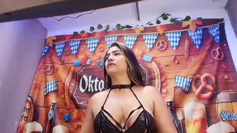 sophie online show from September 24, 11:53 am