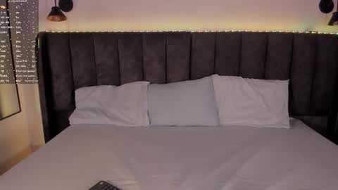 sophie_smith19 online show from March 25, 2:31 pm