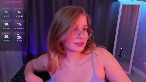 Sophie online show from September 12, 3:08 pm