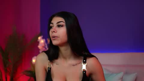  Sophie  online show from January 7, 6:55 pm