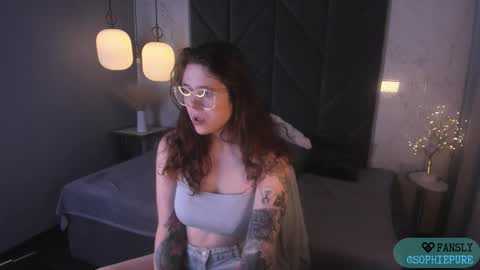 Sophie online show from October 14, 9:17 pm