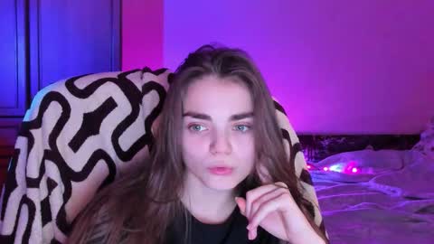 Sophie and my bestie Mandy    online show from January 15, 6:25 pm