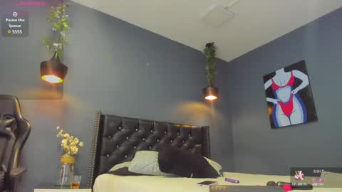 Sophie Taylor online show from February 6, 11:48 pm