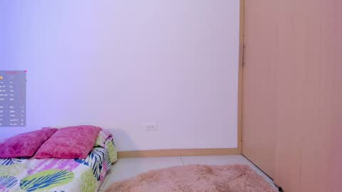 Instagram Soyamandaa  1 online show from February 11, 9:03 pm