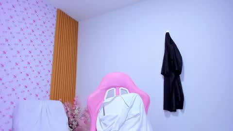 SoyQueen online show from March 9, 5:43 am