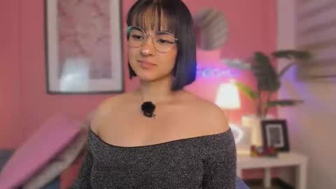 Aleja online show from December 17, 5:55 am