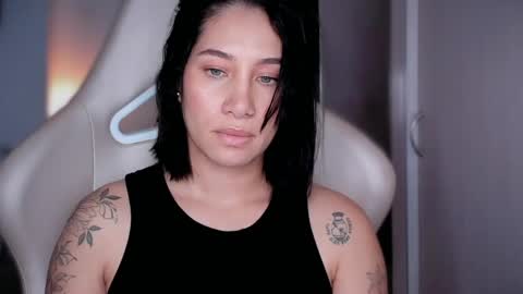 brisa  s online show from June 3, 8:03 pm