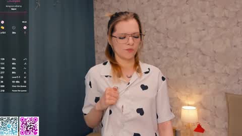 Kate online show from March 26, 7:43 am