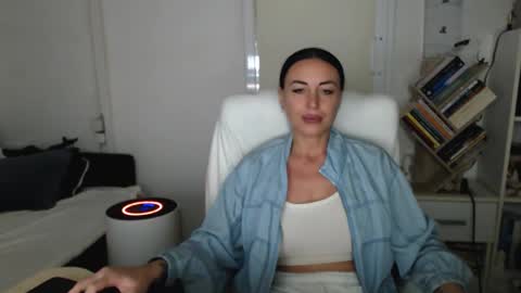 Carla online show from October 8, 5:39 pm