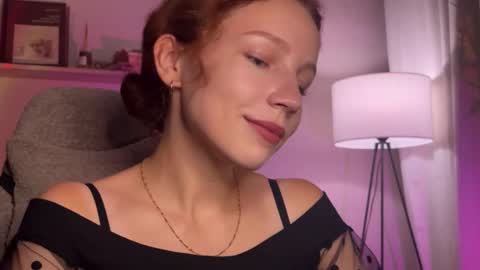 spicy___caramel online show from September 28, 4:56 pm