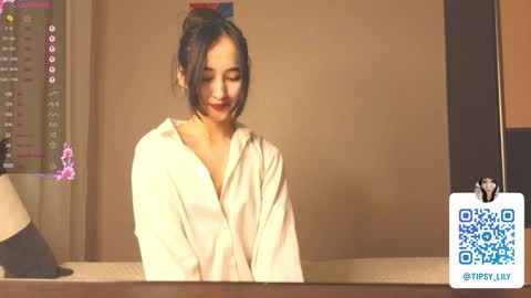 Tipsy online show from March 24, 4:12 pm