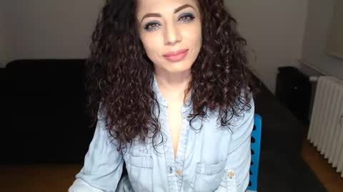 Doll online show from December 13, 9:09 pm