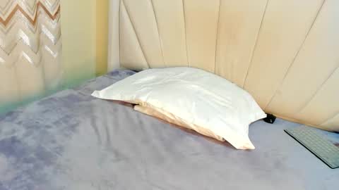 squirter gal online show from March 10, 4:05 am