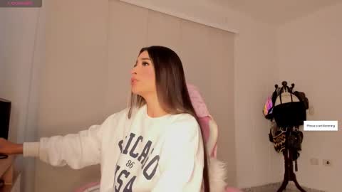 Laura online show from March 2, 4:34 am