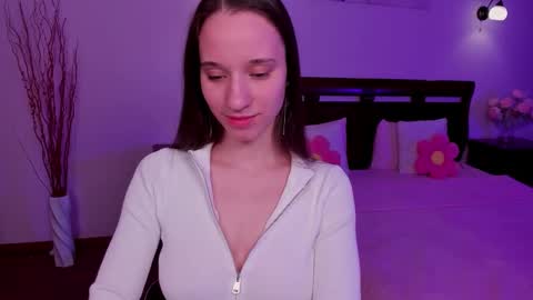 StaceyCutie online show from March 18, 6:57 pm