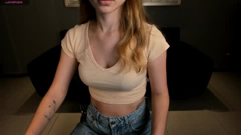 Stacy Woods online show from March 30, 10:37 am