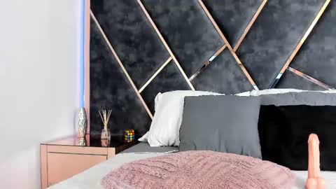 Stacie online show from July 21, 8:42 pm