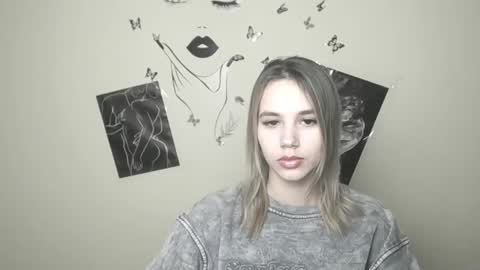 Stacy online show from January 6, 1:30 pm