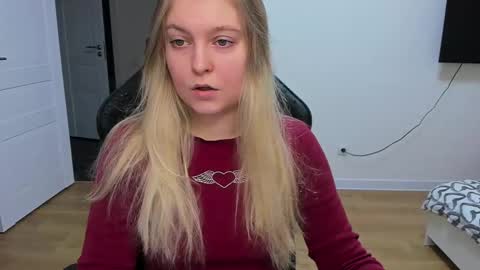 Stacy  online show from March 6, 10:30 am