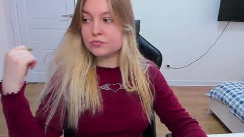 Stacy  online show from February 5, 9:57 am