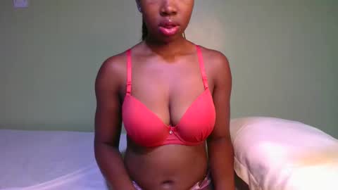 stacy_queenl online show from December 18, 9:03 am