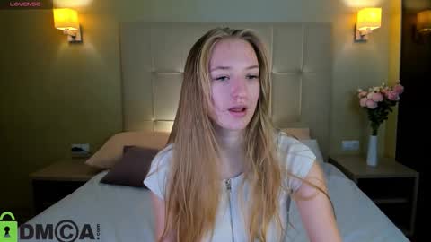 Stacy Mon Tue Wed Thu Fri Sun GMT GMT 3 1000am - 0400pm  online show from September 22, 7:40 am