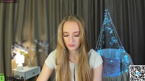 Stacy Mon Tue Wed Thu Fri Sun GMT GMT 3 1000am - 0400pm  online show from September 30, 8:09 am