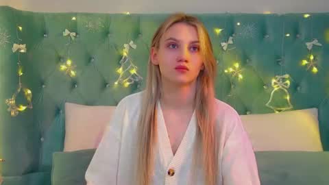 StacyEvances online show from December 2, 6:54 pm