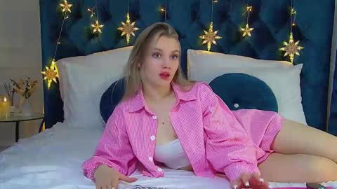 StacyEvances online show from November 30, 6:23 pm