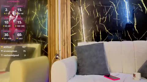 starlight_mature11_aws online show from March 8, 2:04 am