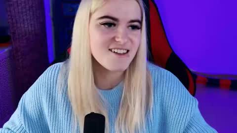 stef_nicks online show from November 1, 10:08 am