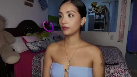 Im MiaIts my first day here  online show from September 22, 1:26 am