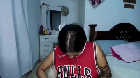 Im MiaIts my first day here  online show from October 13, 12:24 am