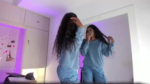 stefannyevans_ online show from February 5, 2:20 pm