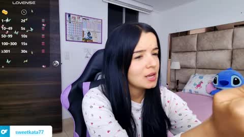 Stefany online show from April 23, 12:30 am