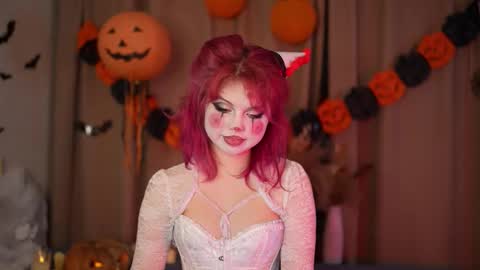 Stella online show from October 30, 11:39 pm