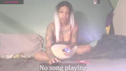 Stella Clitella online show from April 5, 6:23 am