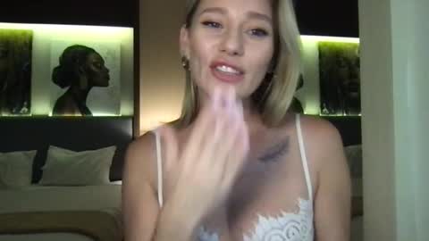 Stella online show from September 24, 12:48 pm