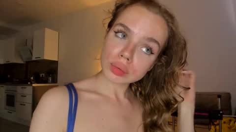 Asella online show from October 5, 10:20 am