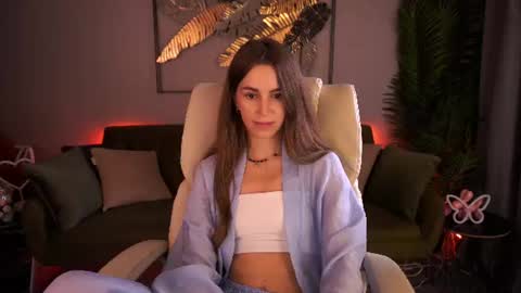 stellahoneywell online show from July 14, 12:54 pm