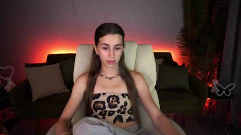 stellahoneywell online show from June 29, 3:01 pm