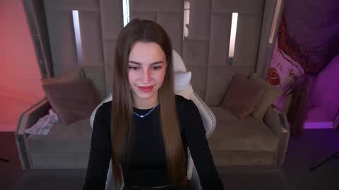 stellahoneywell online show from October 11, 8:00 pm