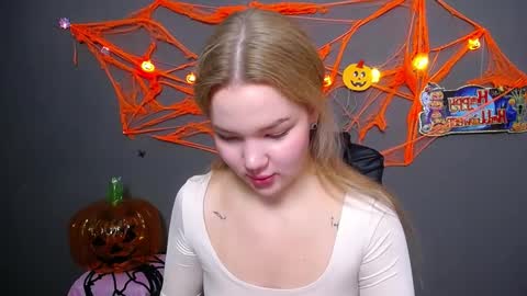 stellalights online show from October 15, 6:05 am