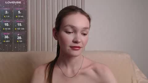 stellapayne online show from December 17, 1:15 pm