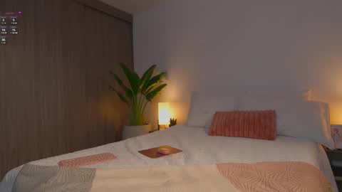 stephania_let online show from February 8, 4:55 pm