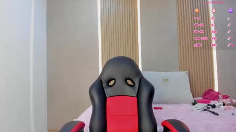 Stephany online show from November 17, 5:19 am