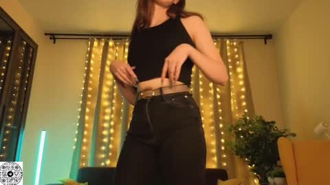 Candy online show from November 2, 6:55 pm