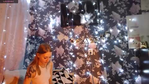 Catalina online show from December 19, 12:56 am