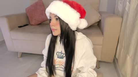 Zoe -INDEPENDENT MODEL online show from December 5, 4:09 am