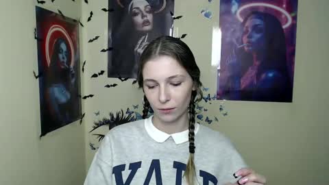 Amalia online show from March 3, 1:04 pm